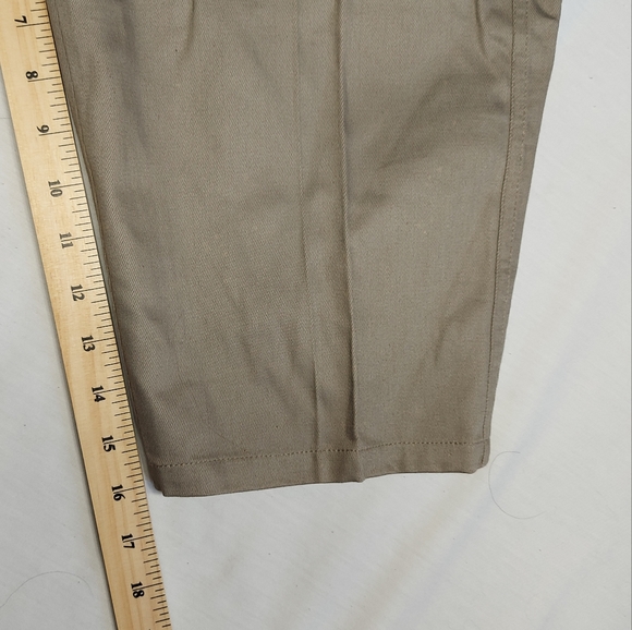 Vintage NWT High Waisted Tan Long Shorts, Womens 11 - Picture 10 of 10